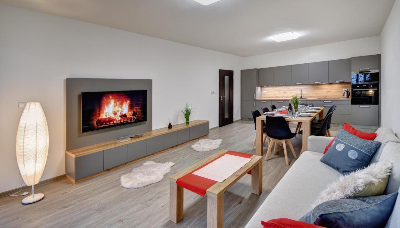 ליפנו נאד וויטאבו Apartmany Sunny Lipno מראה חיצוני תמונה